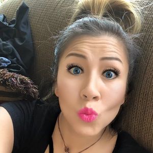 Meet your Posher, Fabiola